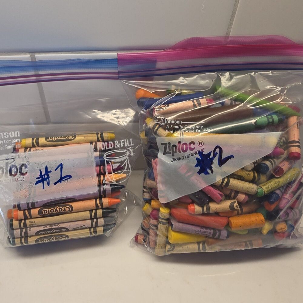 2+ lbs. Crayons Mixed Colors Whole&Broken Melting Arts & Crafts Most are Crayola
